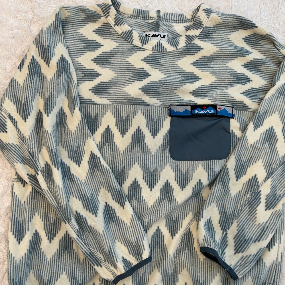 Kavu Women’s Cream & Slate Geometric Crewneck Sweater